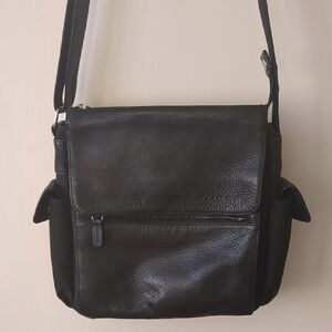 Fossil Black Leather Crossbody Bag